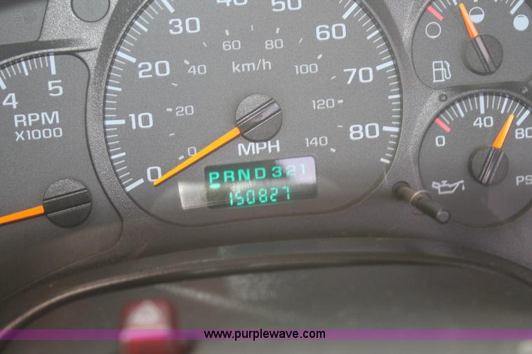 image for item H1510 2008 Chevrolet C4500 flatbed truck