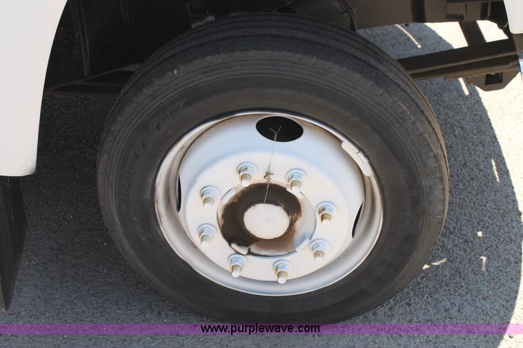 image for item H1512 2008 GMC C5500 box truck