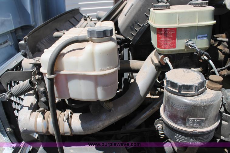 image for item H1512 2008 GMC C5500 box truck