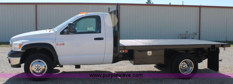 image for item H1515 2010 Dodge Ram 3500 Quad Cab utilty truck