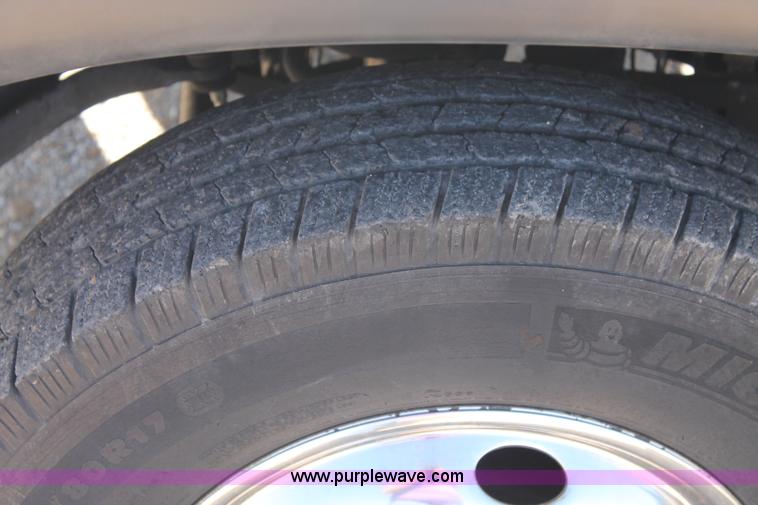 image for item H1515 2010 Dodge Ram 3500 Quad Cab utilty truck