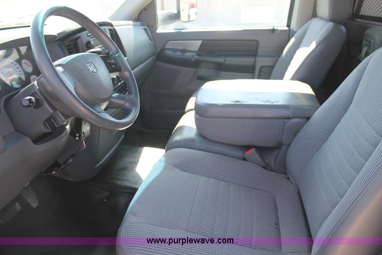 image for item H1515 2010 Dodge Ram 3500 Quad Cab utilty truck