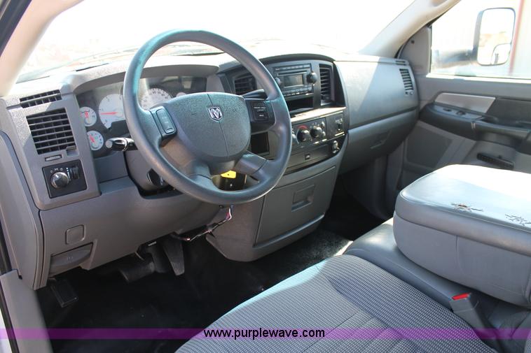 image for item H1515 2010 Dodge Ram 3500 Quad Cab utilty truck