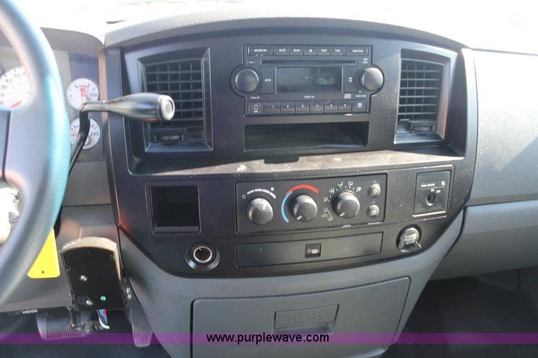 image for item H1515 2010 Dodge Ram 3500 Quad Cab utilty truck