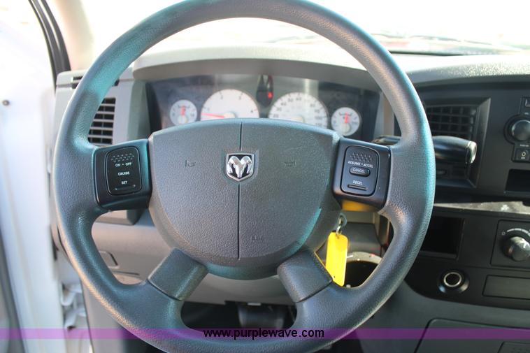 image for item H1515 2010 Dodge Ram 3500 Quad Cab utilty truck