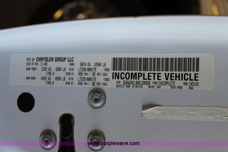 image for item H1515 2010 Dodge Ram 3500 Quad Cab utilty truck