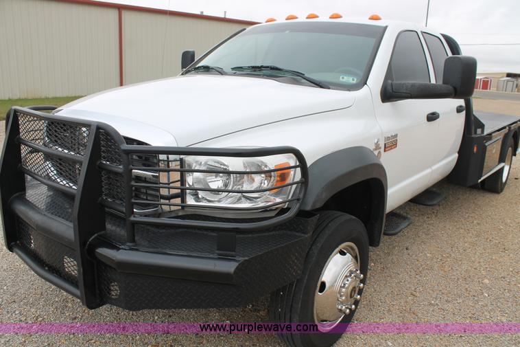 image for item H1517 2008 Dodge Ram 5500 Quad Cab utility truck
