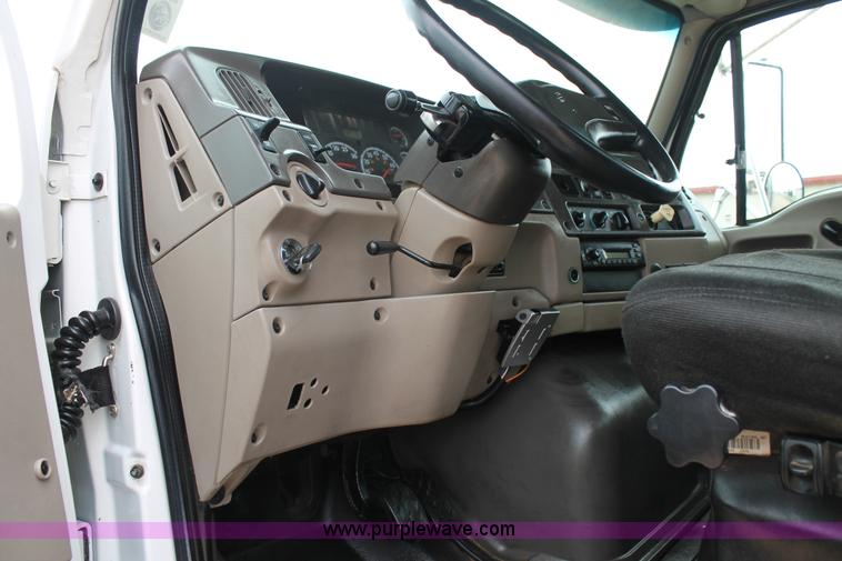 image for item H1520 2009 Sterling 360 utility truck