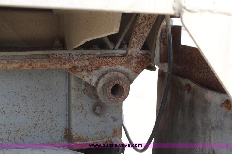 image for item H2664 1985 Freuhauf aluminum end dump trailer