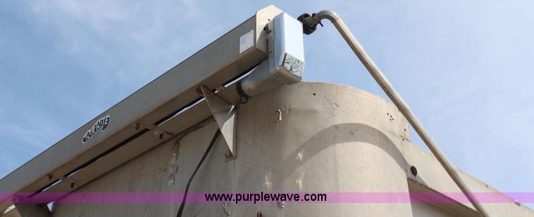 image for item H2664 1985 Freuhauf aluminum end dump trailer