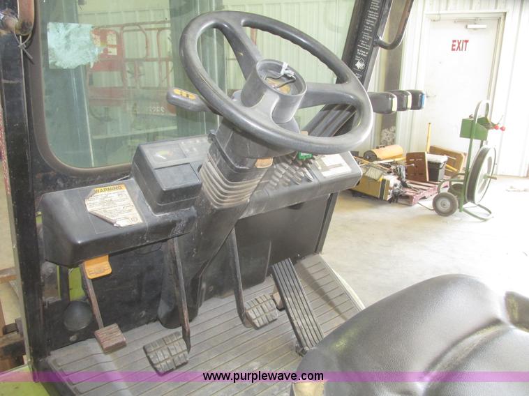 image for item H4655 Clark CGP30 forklift