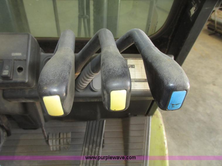 image for item H4655 Clark CGP30 forklift