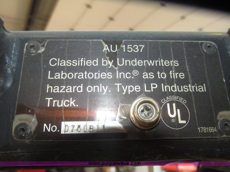 image for item H4655 Clark CGP30 forklift