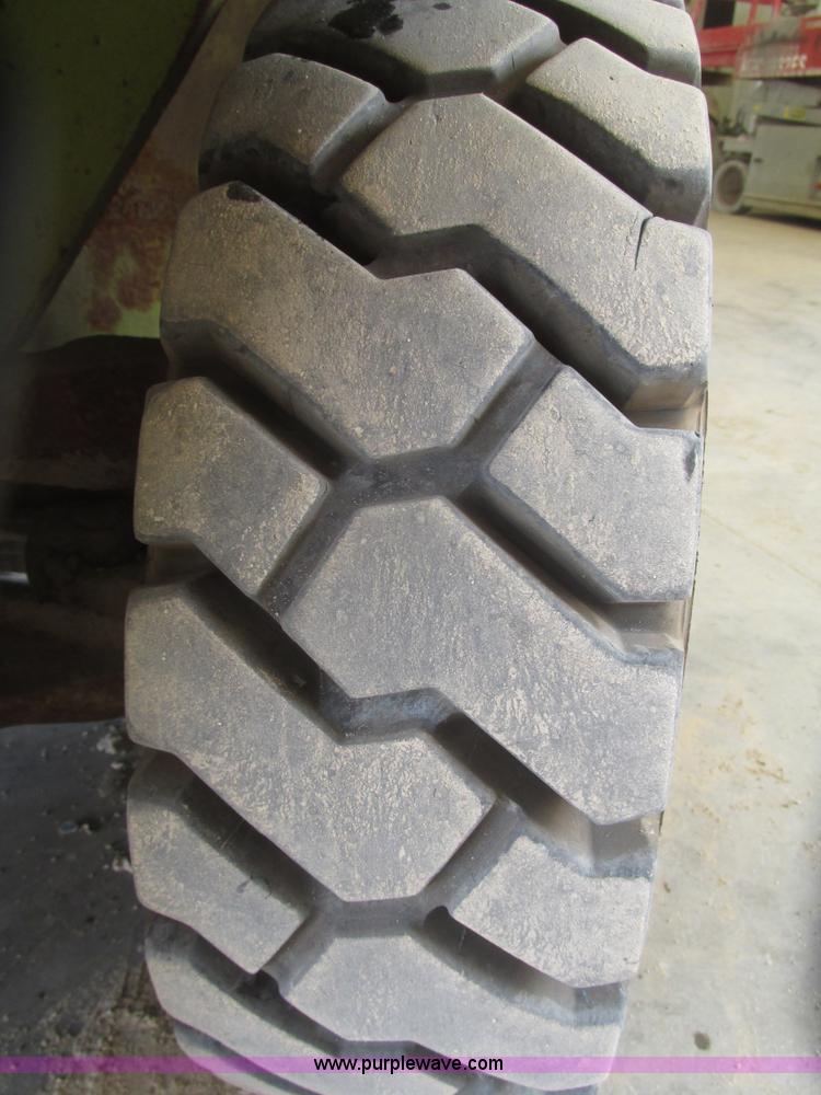 image for item H4655 Clark CGP30 forklift