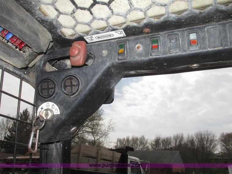 image for item H4661 1996 Mustang 2060 skid steer