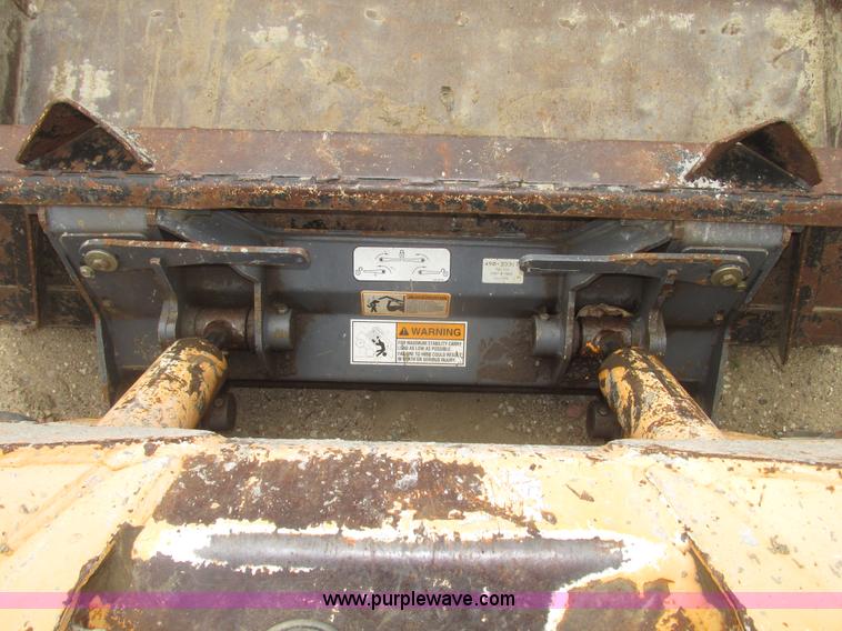 image for item H4661 1996 Mustang 2060 skid steer
