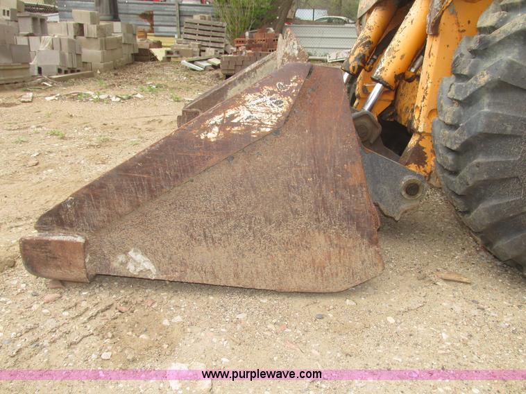 image for item H4661 1996 Mustang 2060 skid steer