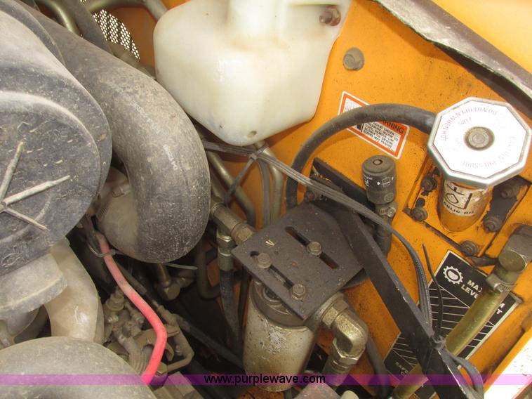 image for item H4661 1996 Mustang 2060 skid steer