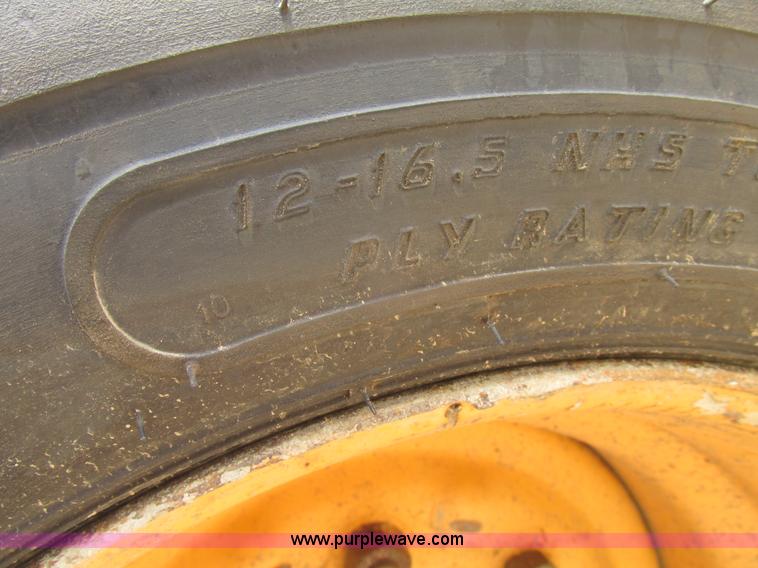 image for item H4661 1996 Mustang 2060 skid steer