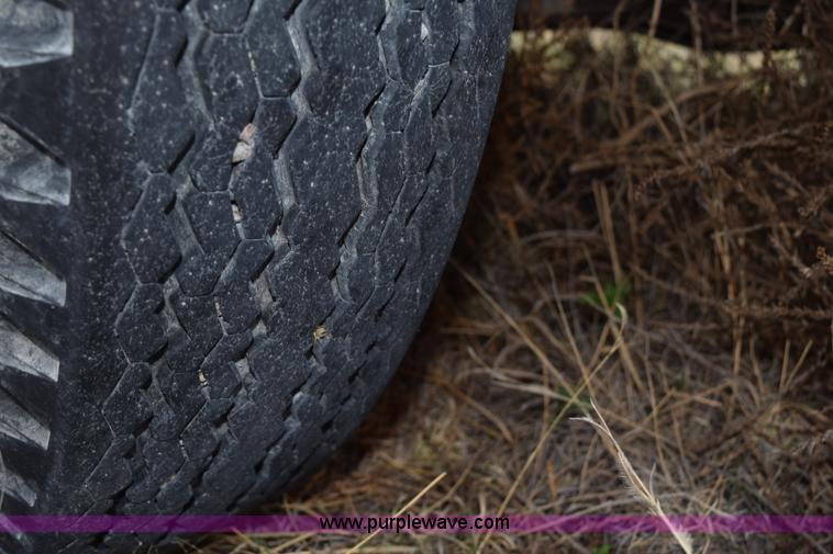 image for item H5125 1968 Ford F600 dump truck