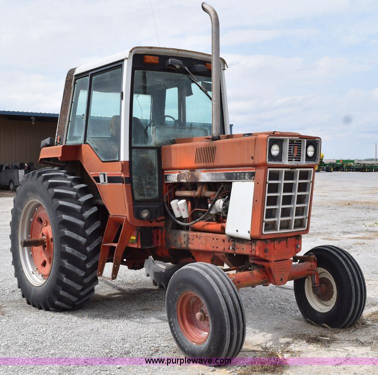 image for item H5126 International 1086 tractor