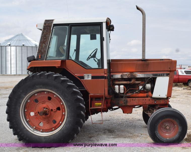 image for item H5126 International 1086 tractor