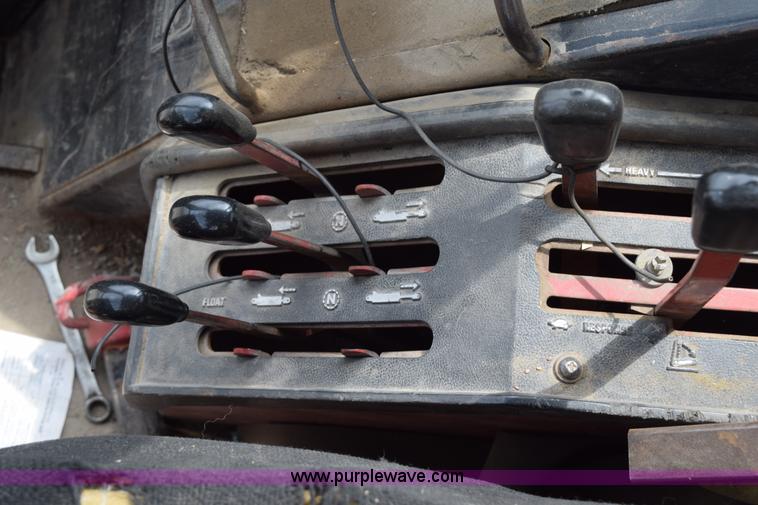 image for item H5126 International 1086 tractor