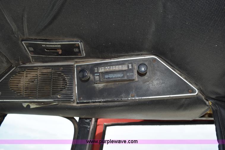 image for item H5126 International 1086 tractor