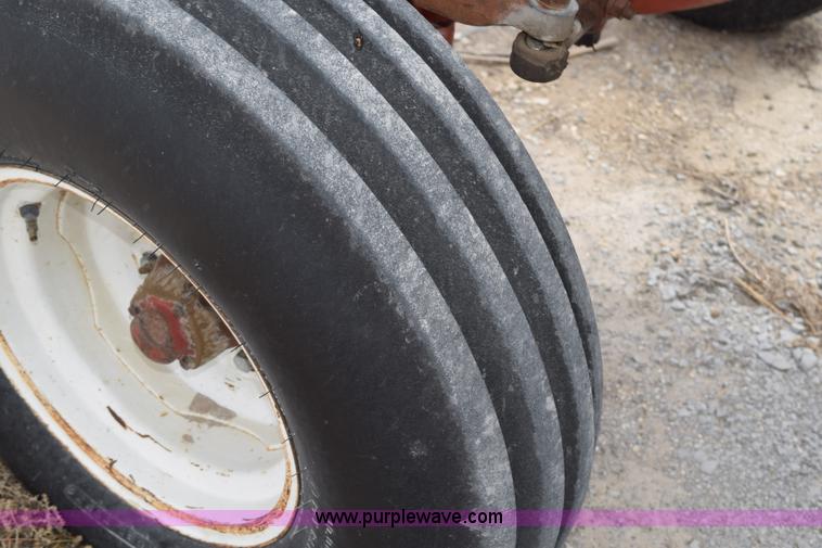 image for item H5126 International 1086 tractor