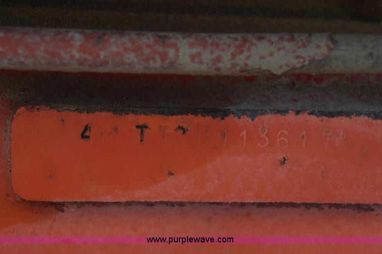 image for item H5126 International 1086 tractor