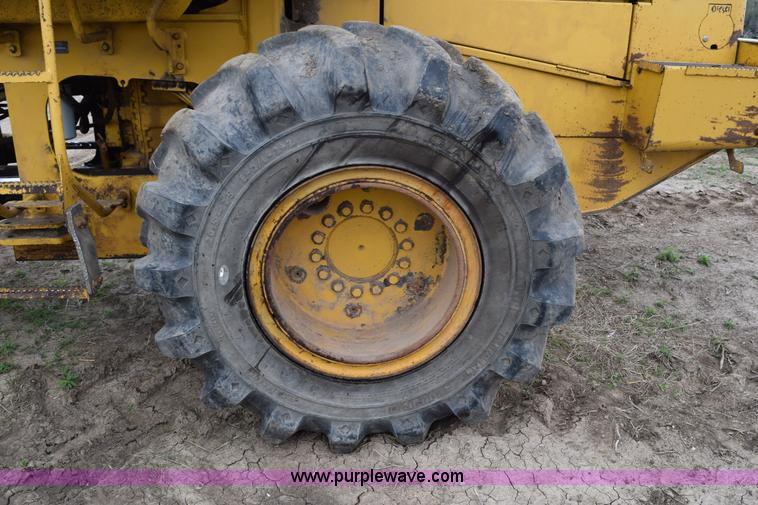 image for item H5130 1998 John Deere 544H wheel loader
