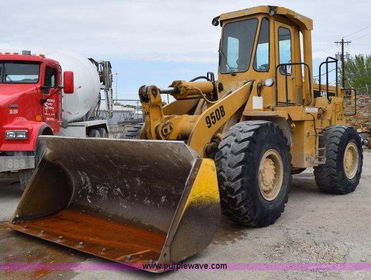 image for item H5135 1986 Caterpillar 950B wheel loader