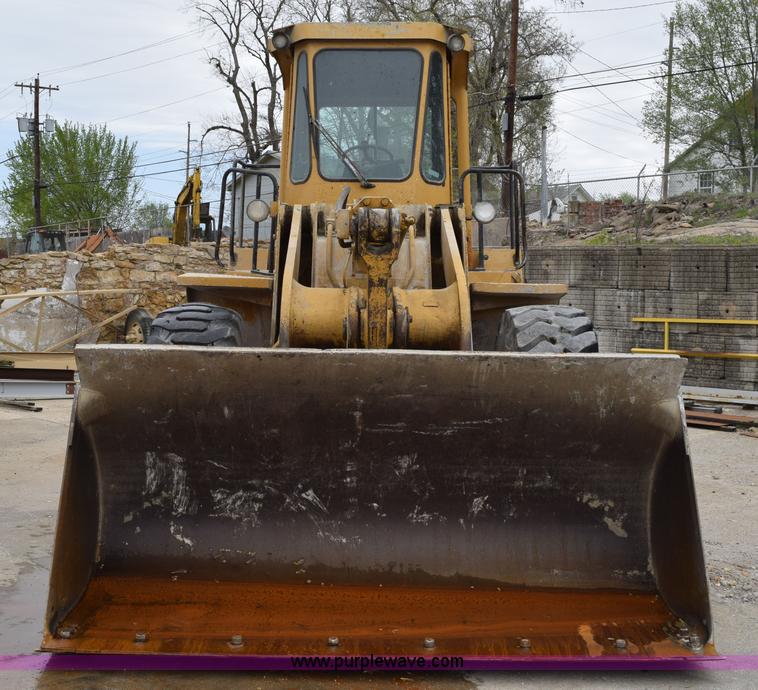 image for item H5135 1986 Caterpillar 950B wheel loader