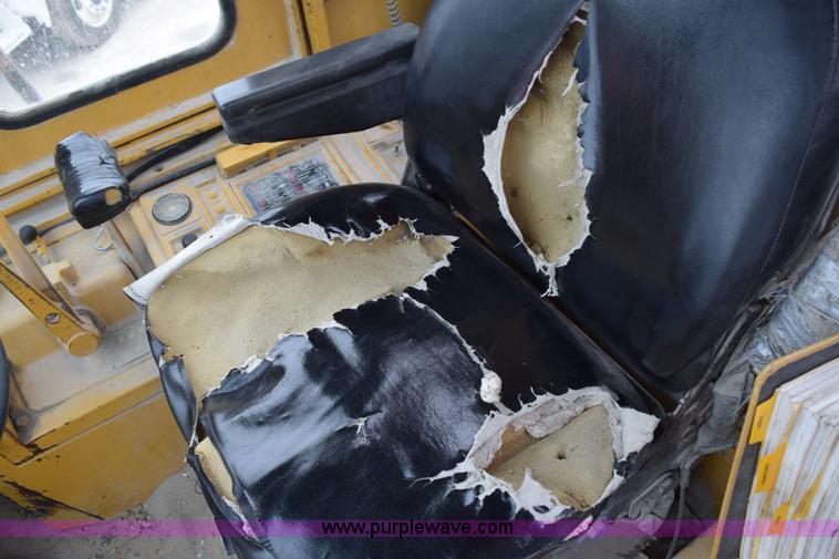 image for item H5135 1986 Caterpillar 950B wheel loader