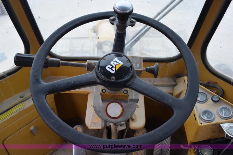 image for item H5135 1986 Caterpillar 950B wheel loader