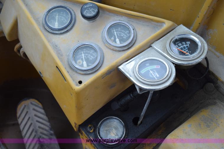 image for item H5135 1986 Caterpillar 950B wheel loader