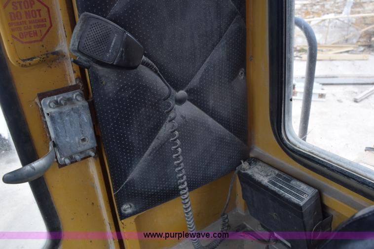 image for item H5135 1986 Caterpillar 950B wheel loader