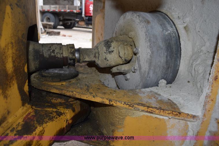 image for item H5135 1986 Caterpillar 950B wheel loader