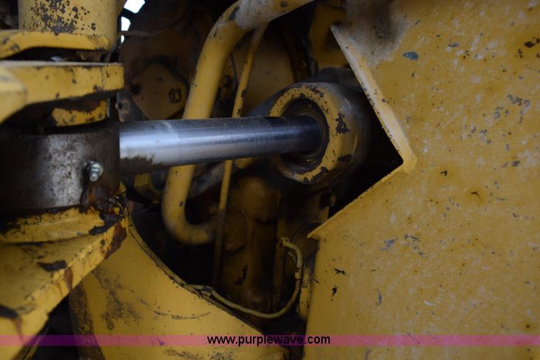 image for item H5135 1986 Caterpillar 950B wheel loader