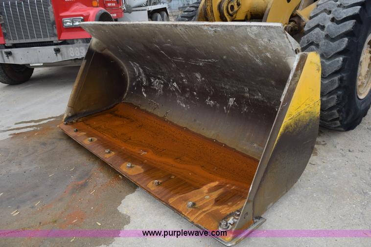 image for item H5135 1986 Caterpillar 950B wheel loader