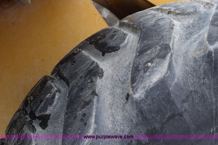 image for item H5135 1986 Caterpillar 950B wheel loader