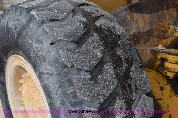 image for item H5135 1986 Caterpillar 950B wheel loader