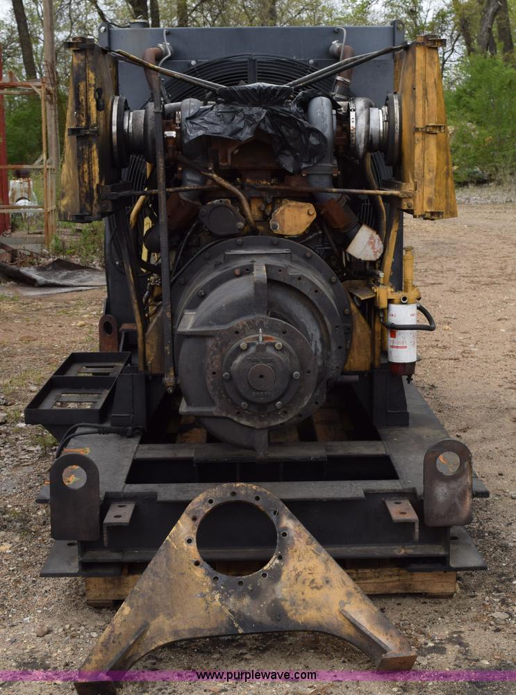 image for item H5136 2001 Caterpillar 3412 12 cylinder power unit