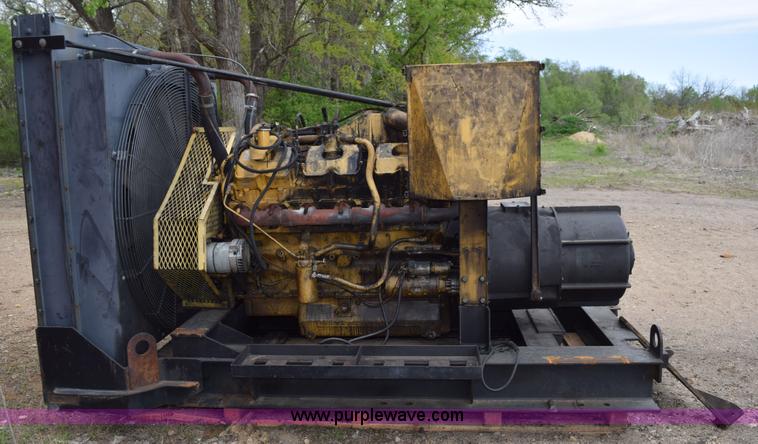 image for item H5136 2001 Caterpillar 3412 12 cylinder power unit