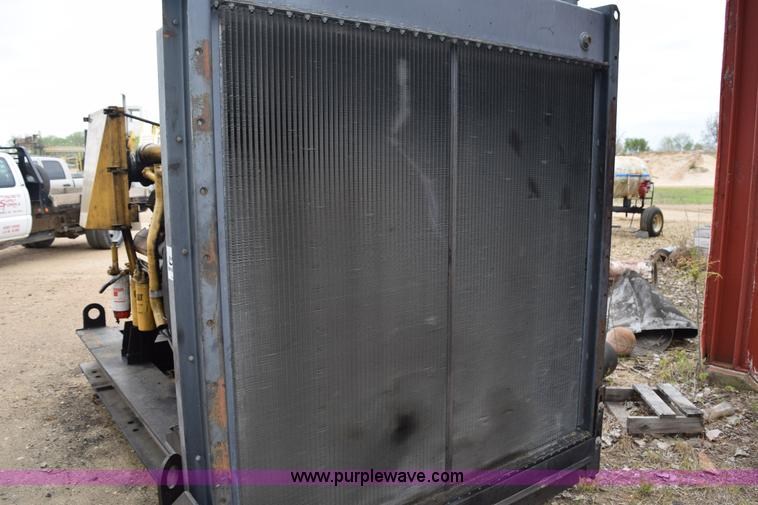 image for item H5136 2001 Caterpillar 3412 12 cylinder power unit