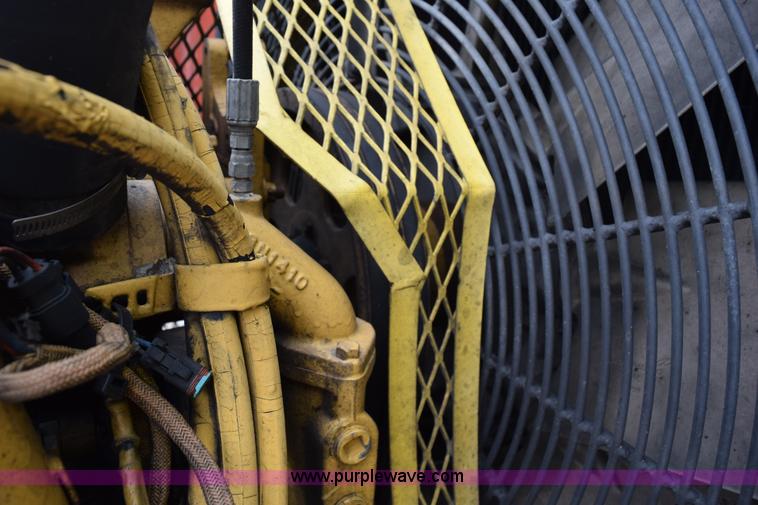 image for item H5136 2001 Caterpillar 3412 12 cylinder power unit