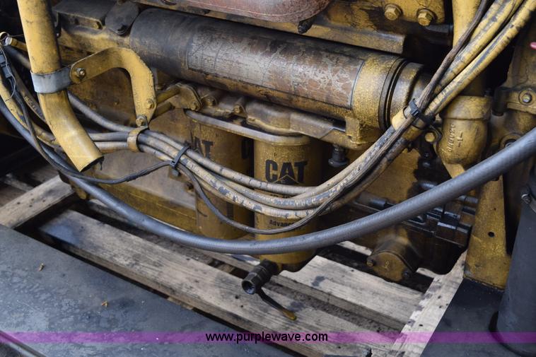 image for item H5136 2001 Caterpillar 3412 12 cylinder power unit