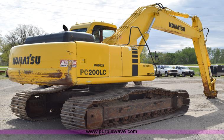 image for item H5137 2000 Komatsu PC200LC-6LE excavator