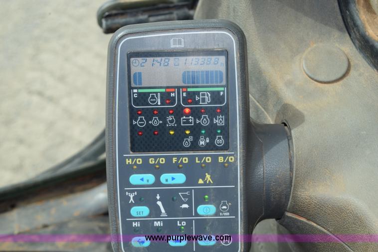 image for item H5137 2000 Komatsu PC200LC-6LE excavator