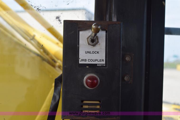 image for item H5137 2000 Komatsu PC200LC-6LE excavator